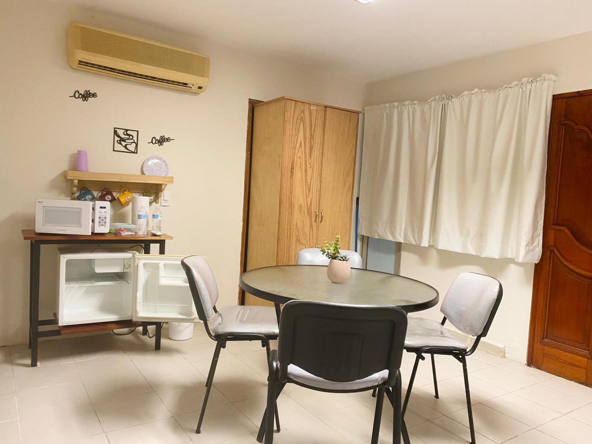 Hospedaje Aldana - Habitacion L E R D O En Zona Centro Tuxpan  Exteriér fotografie